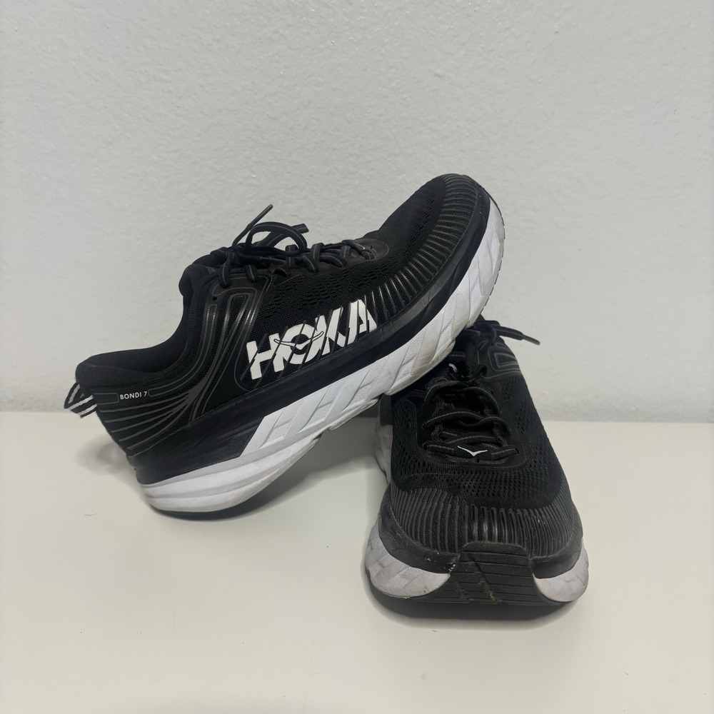 Hoka One One Bondi 7 Womens Size 8.5 US Black White Running Shoes 1110519 BWHT